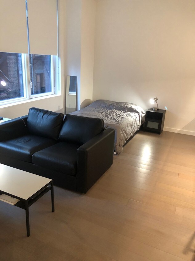 Foto principal - 42 W 33rd St