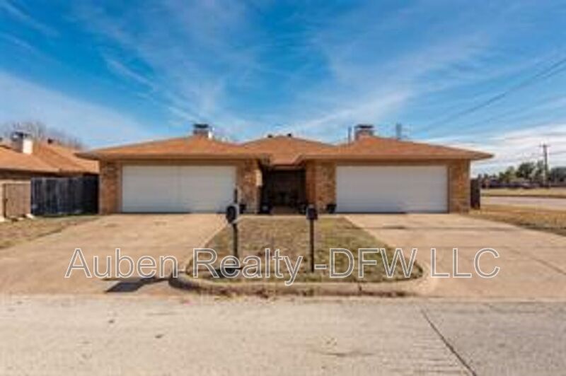 Foto principal - 6437 Brookhaven Trail