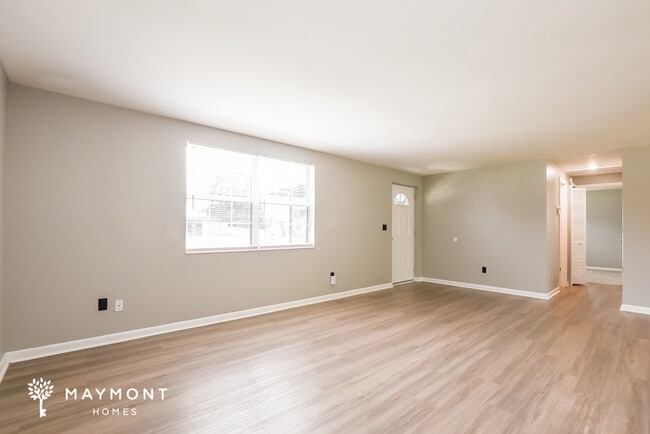 Building Photo - 2910 Keesler St