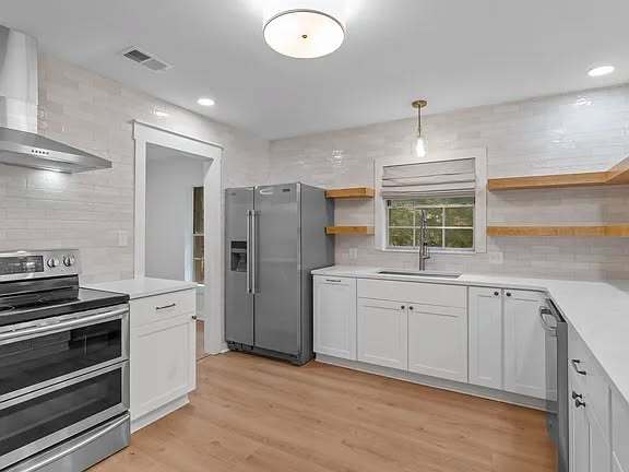 Foto del edificio - 3333 Meadow Hill Rd