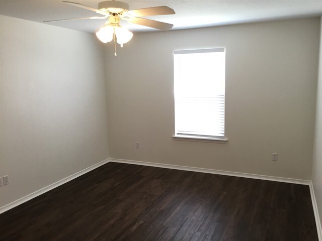 Foto del edificio - 3008 Woodbridge St