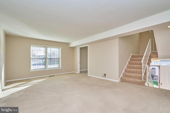 Building Photo - 8038 Sleepy View Ln