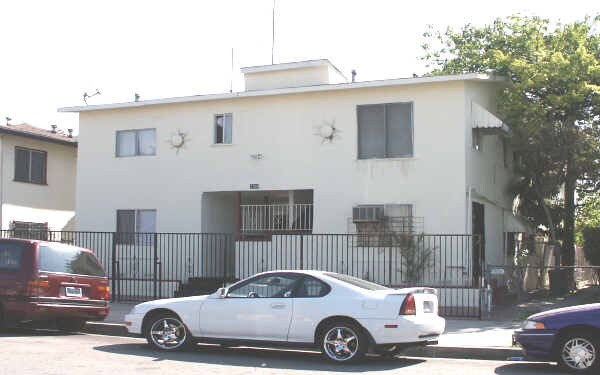 Building Photo - 1304 Amalia Ave