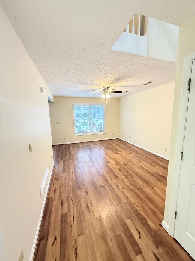 Foto del edificio - 1744 Kepley Rd