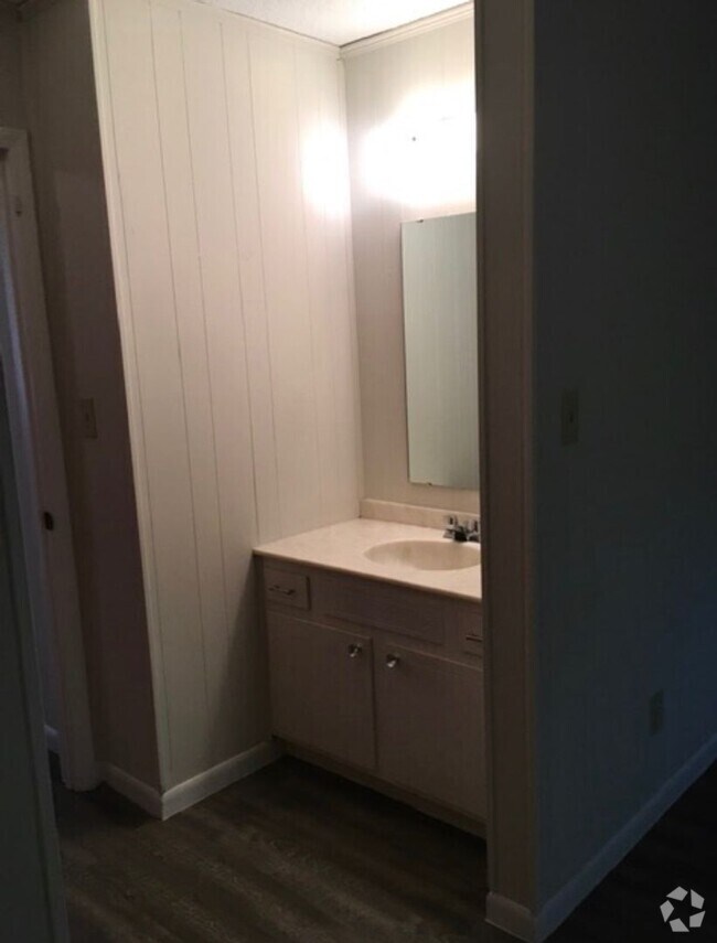 Laurel Commons Apartments under 1,500 Gastonia, NC 3 Rentals