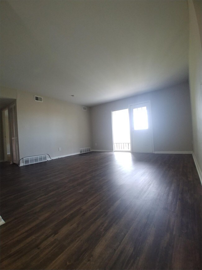 Building Photo - 3403 Campbell St