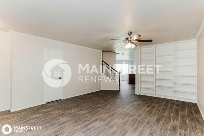 Building Photo - 106 Colonial Ln, VENUS, TX 76084