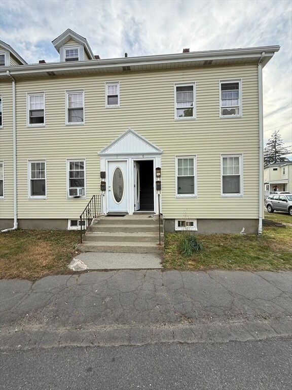 Primary Photo - 9 N Park St