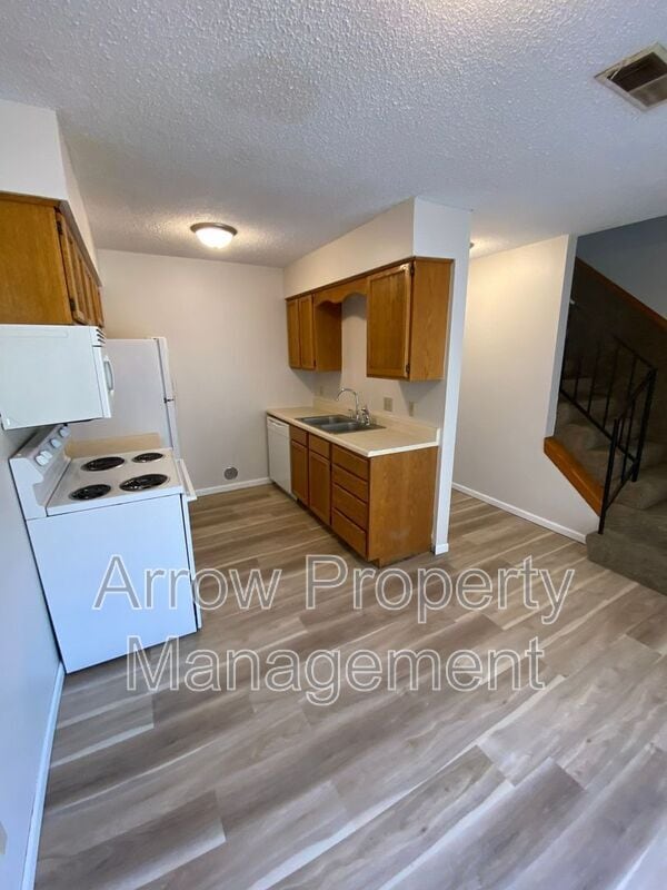 Foto del edificio - 1222 S Jackson St