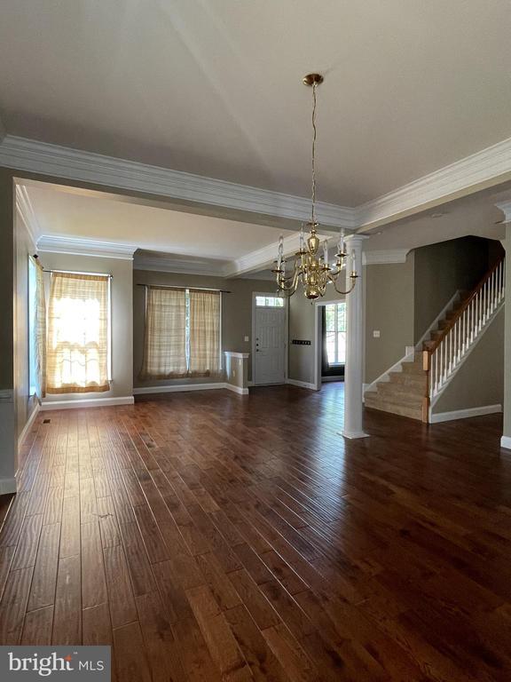 Building Photo - 514 Gentlewood Square
