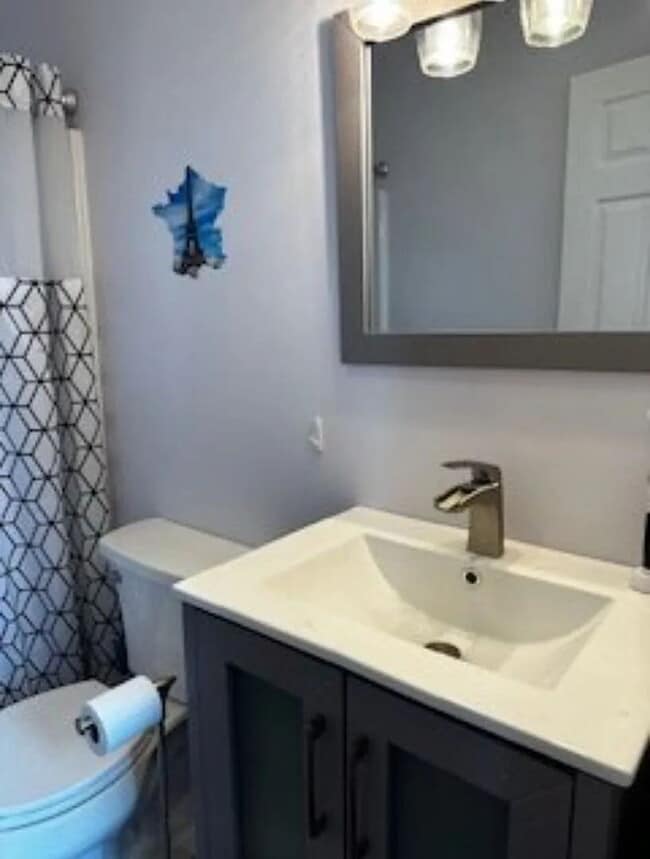 Building Photo - 1 bed 1 bath unit in a historic mill build...