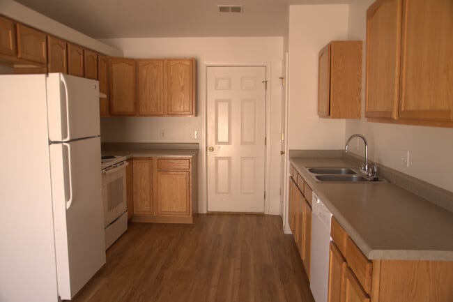 Kitchen - 3178 D 1/2 Rd