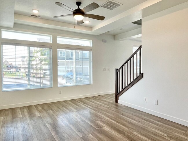 Foto del edificio - Spacious 2 Story at Holbrook Farms!