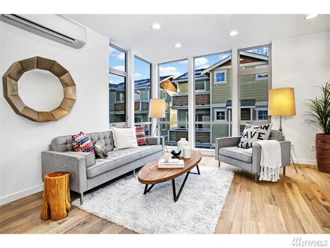 Foto del edificio - 513 20th Ave E