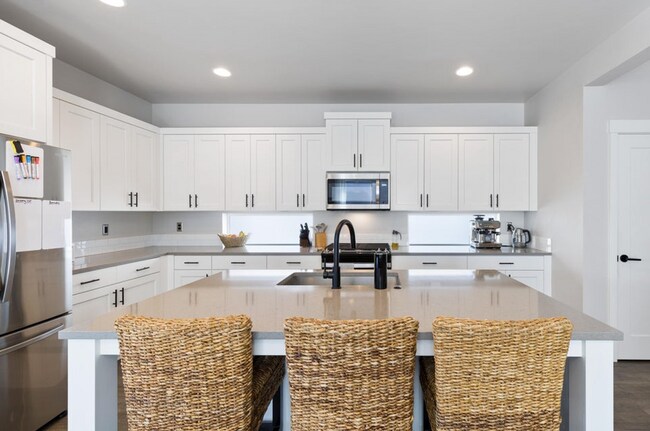 Foto del edificio - Beautiful 3-Bed Home in Petrosa with Resort-Style Amenities!