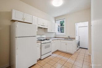 Building Photo - 285 Pixley St