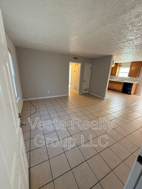 Foto del edificio - 250 Toby Springs Ln