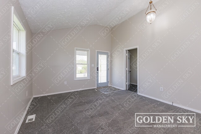 Foto del edificio - 3013 S Pershing Dr