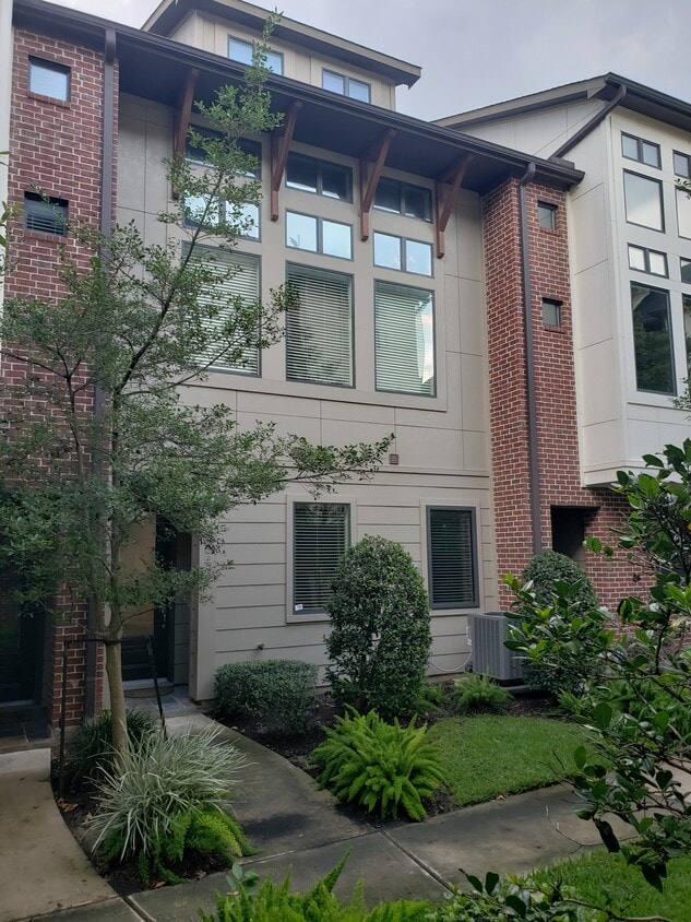 2842 Leeland St, Houston, TX 77003 Townhome Rentals in Houston TX