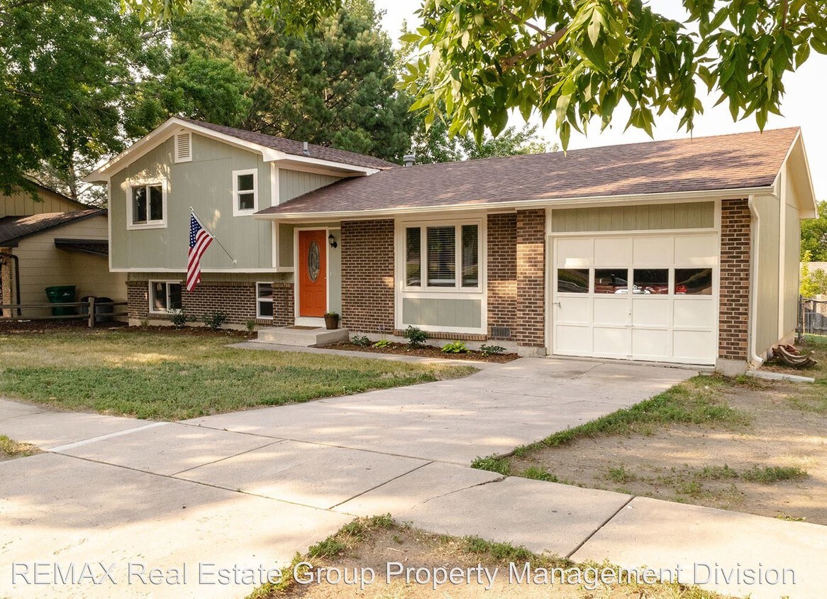 Foto principal - 4 br, 2 bath House - 3513 Montebello Drive