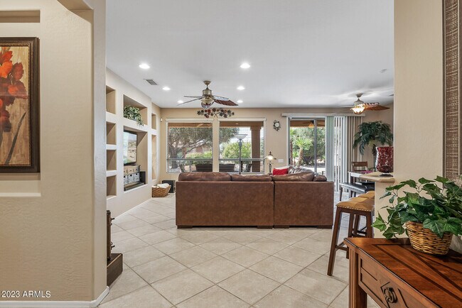 Building Photo - 16739 W Oracle Rim Dr
