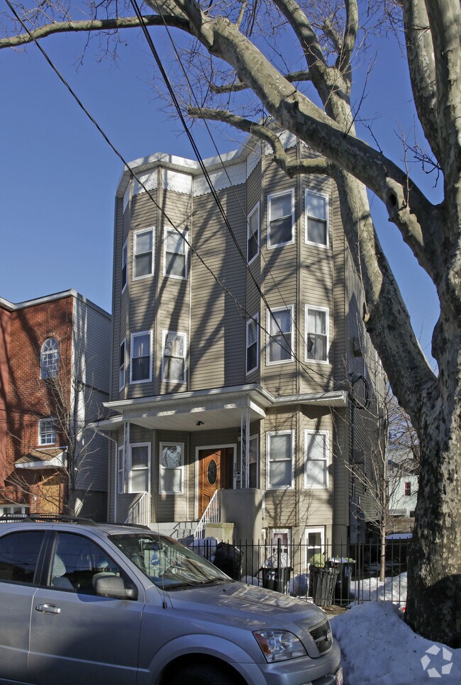 Foto del edificio - 162 Clerk St