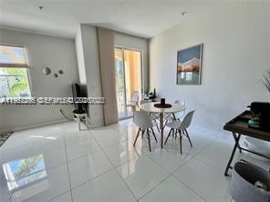 Foto del edificio - 10012 NW 7th St