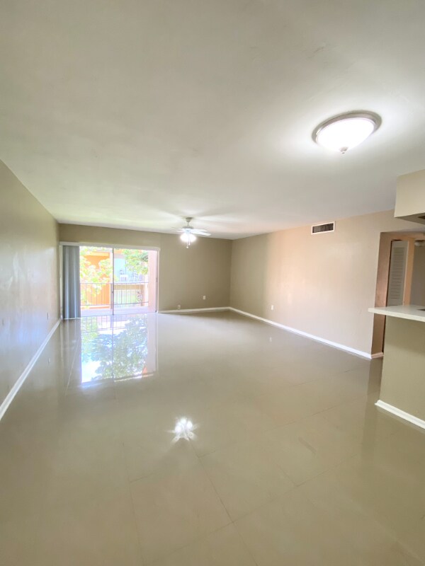 Building Photo - 9459 SW 76th St