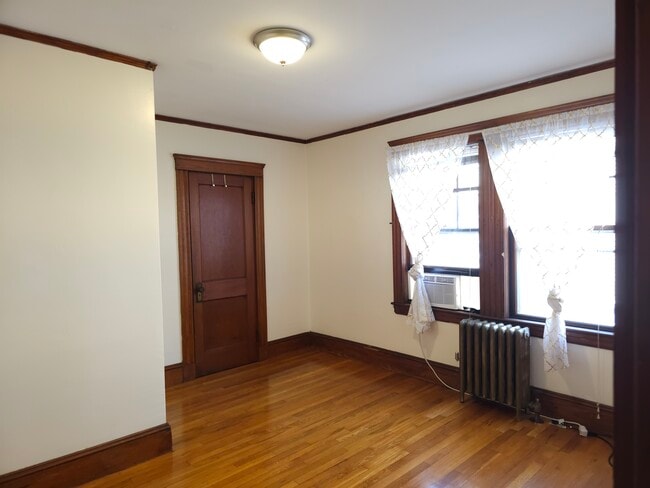 Building Photo - 28 Rawson Rd