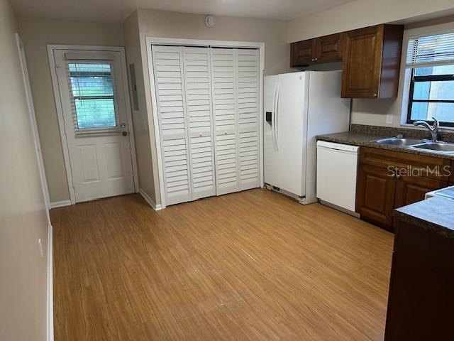 Building Photo - 725 Sunbright Dr