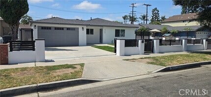 Building Photo - 2726 W Pendleton Ave