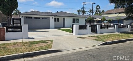 Building Photo - 2726 W Pendleton Ave