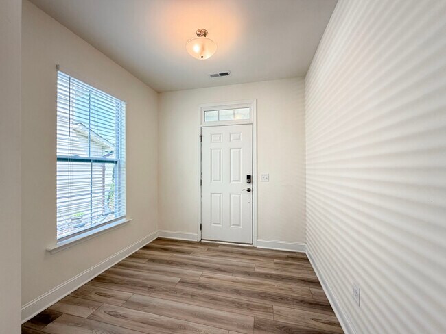 Building Photo - 563 Whitley Ridge Dr