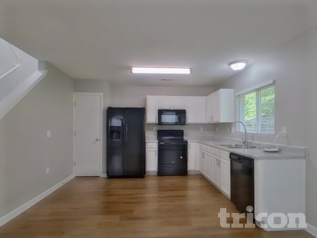 Building Photo - 434 Tribune Dr