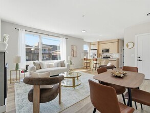 Building Photo - 304 61st St