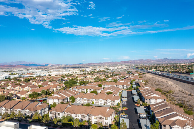 Foto del edificio - Traverse Point