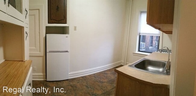 Building Photo - 5 Pangborn Pl