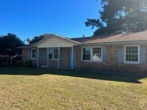 Building Photo - 404 Windridge Dr