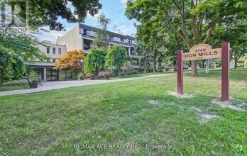 Building Photo - 3740-3740 Don Mills Rd