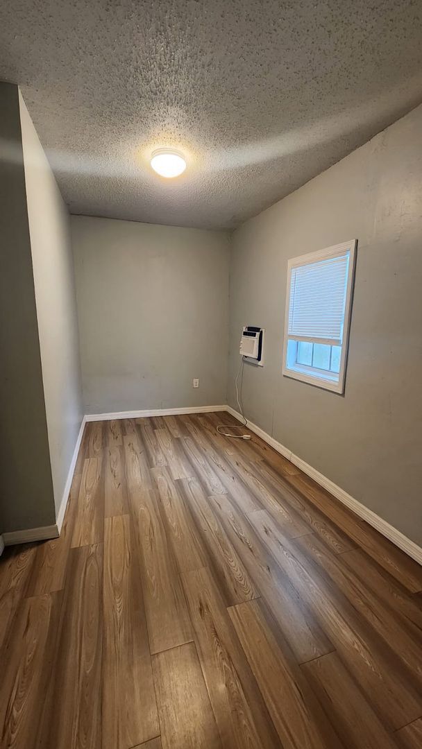 Foto del edificio - 3214 E 10th Ave
