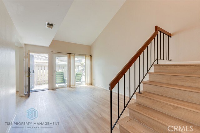 Foto del edificio - 1133 Golden Springs Dr