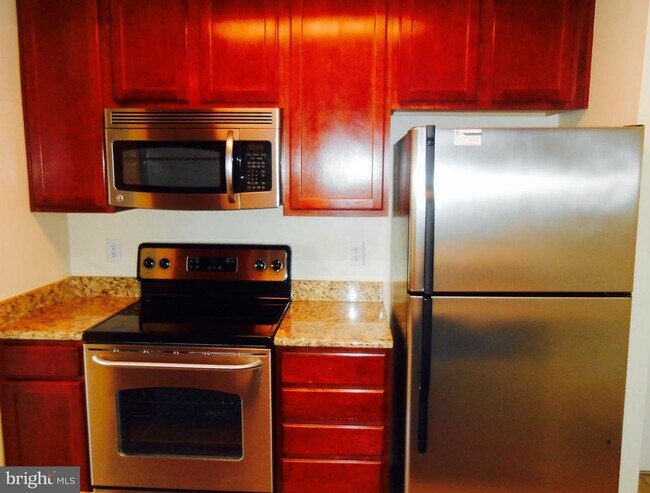 Foto del edificio - 15615 Horseshoe Ln