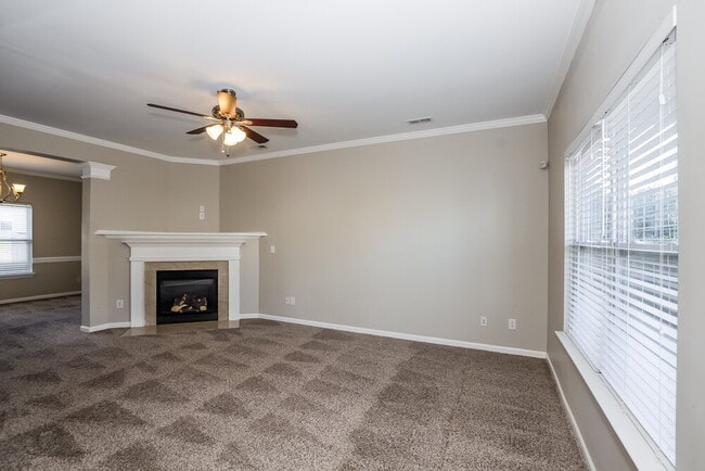 Foto del edificio - 1733 Larne Cir