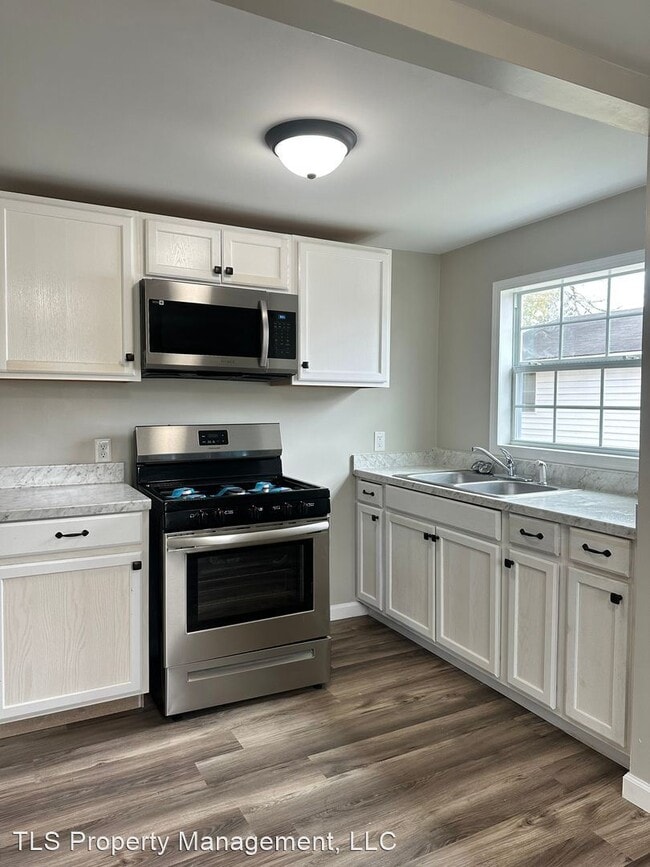 Foto del edificio - 1 br, 1 bath House - 205 McGee Street