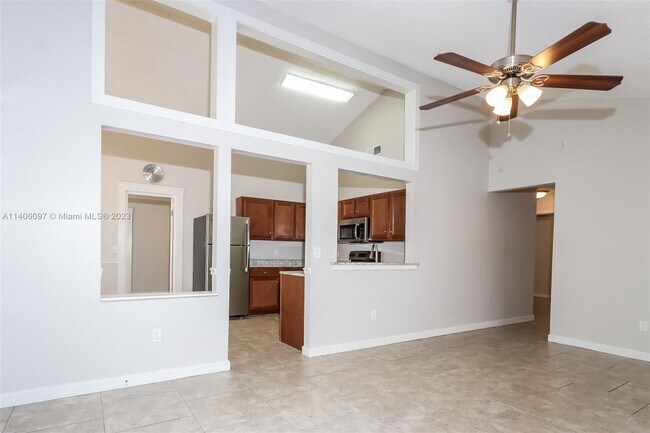Building Photo - 1365 Savoyard Way