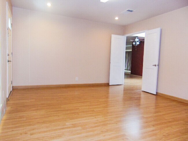 Building Photo - Desirable Home in the Mission San Jose Are...