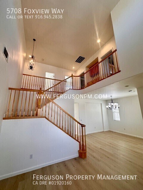 Foto del edificio - 5708 Foxview Way