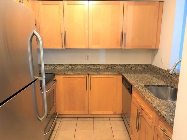 Photo - Impressive unit adjacent to METRO House