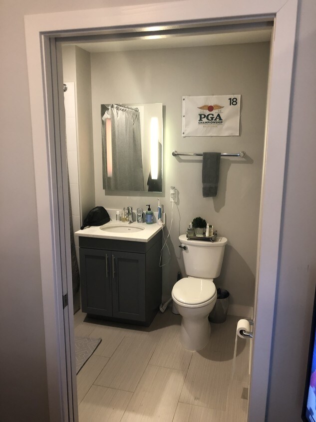 Foto principal - 1320 Fenwick Ln