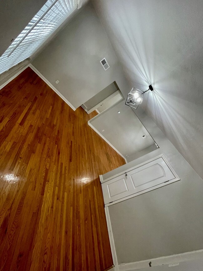 Living Area 2 - 5836 Sunshine Dr